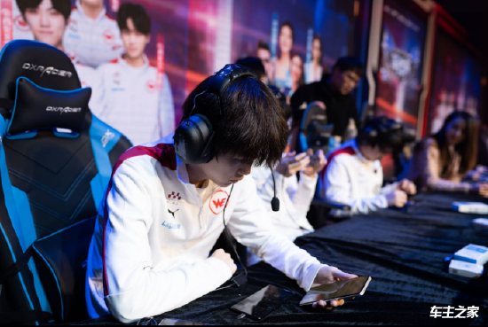 Mouz 将参加 2025 年 BLAST Open Fall 的决赛